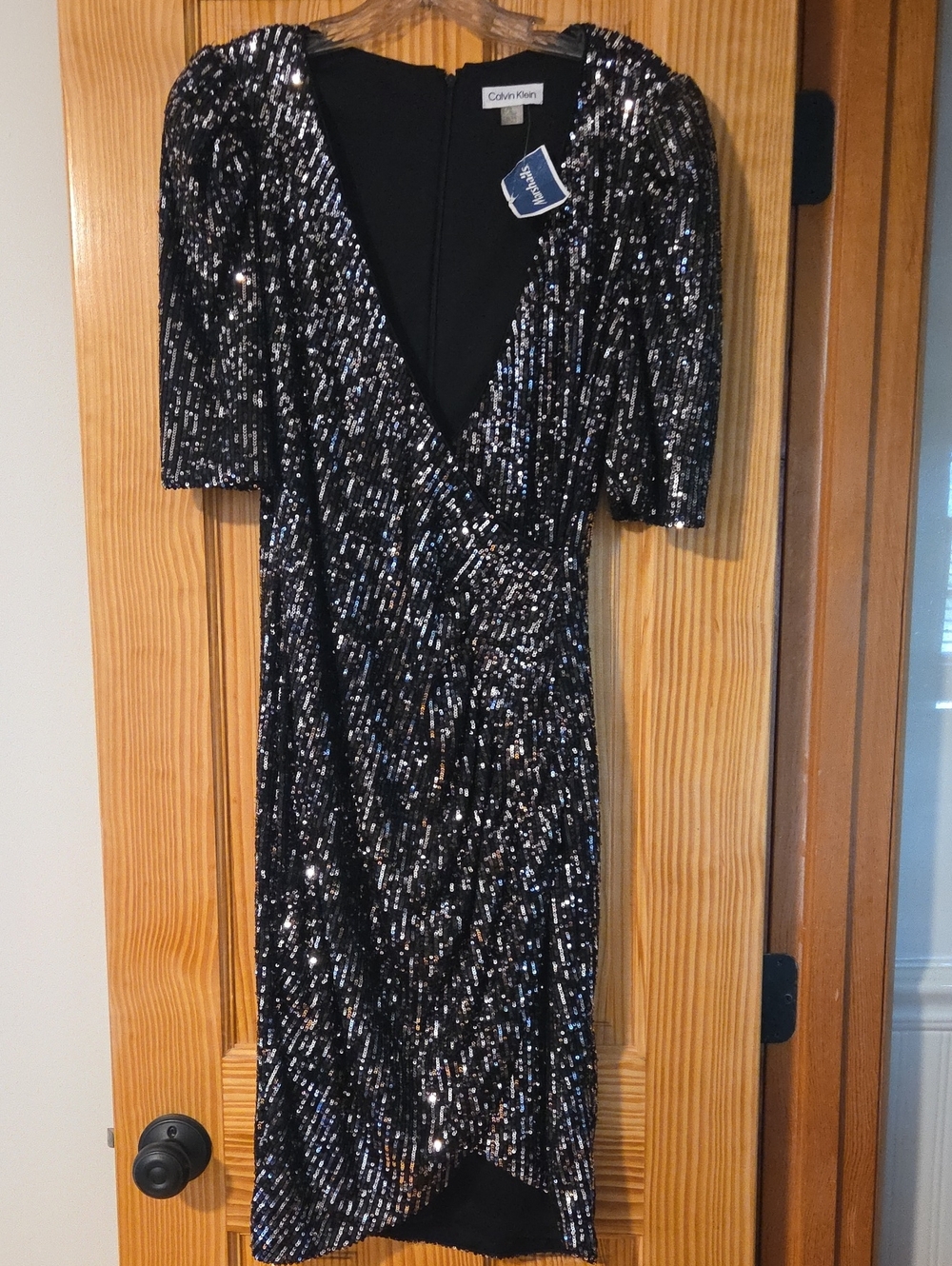 Calvin Klein Size 10 Black Sequin V-Neck Midi Dress